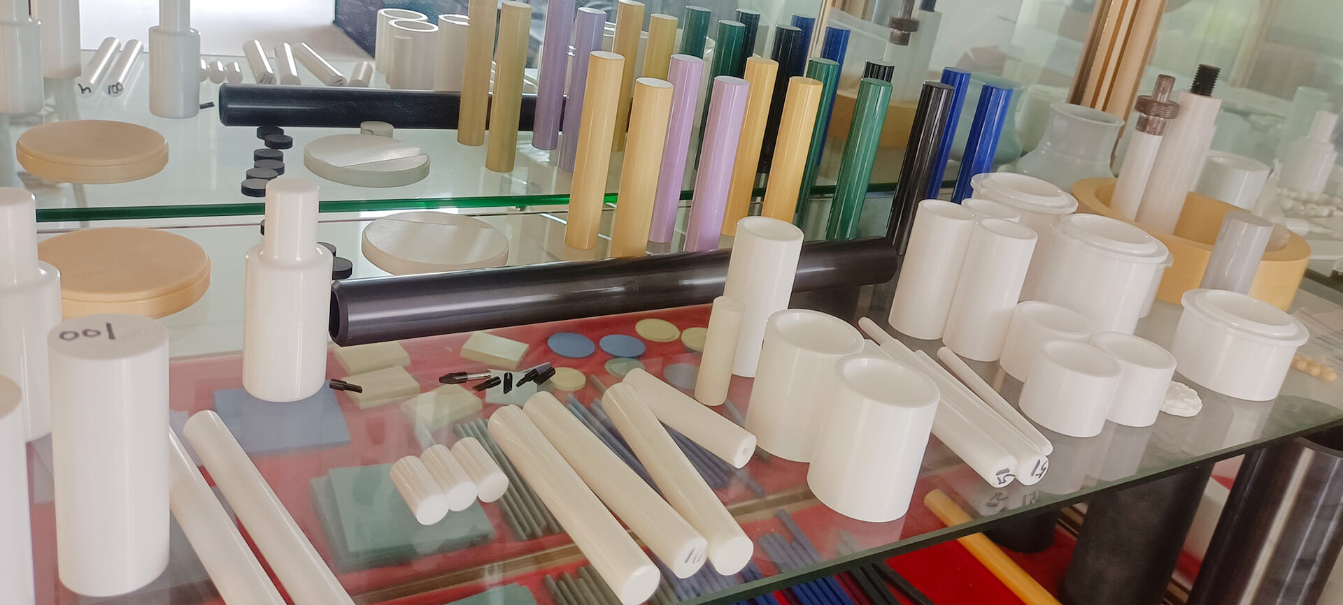 多種精密陶瓷棒展示